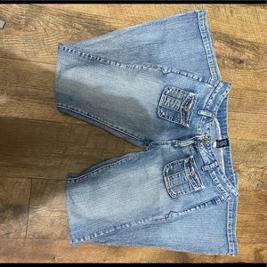 Super cute jeans with front pockets